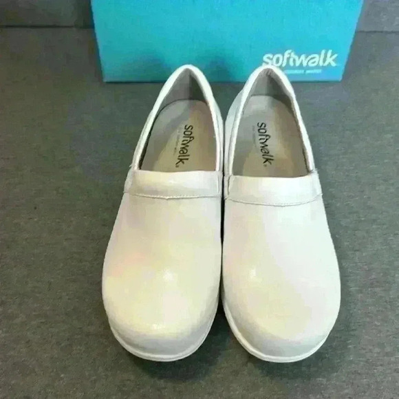Softwalk Meredith Sport Clog Medium Width White Nursing Women’s Size 9 - Picture 6 of 11